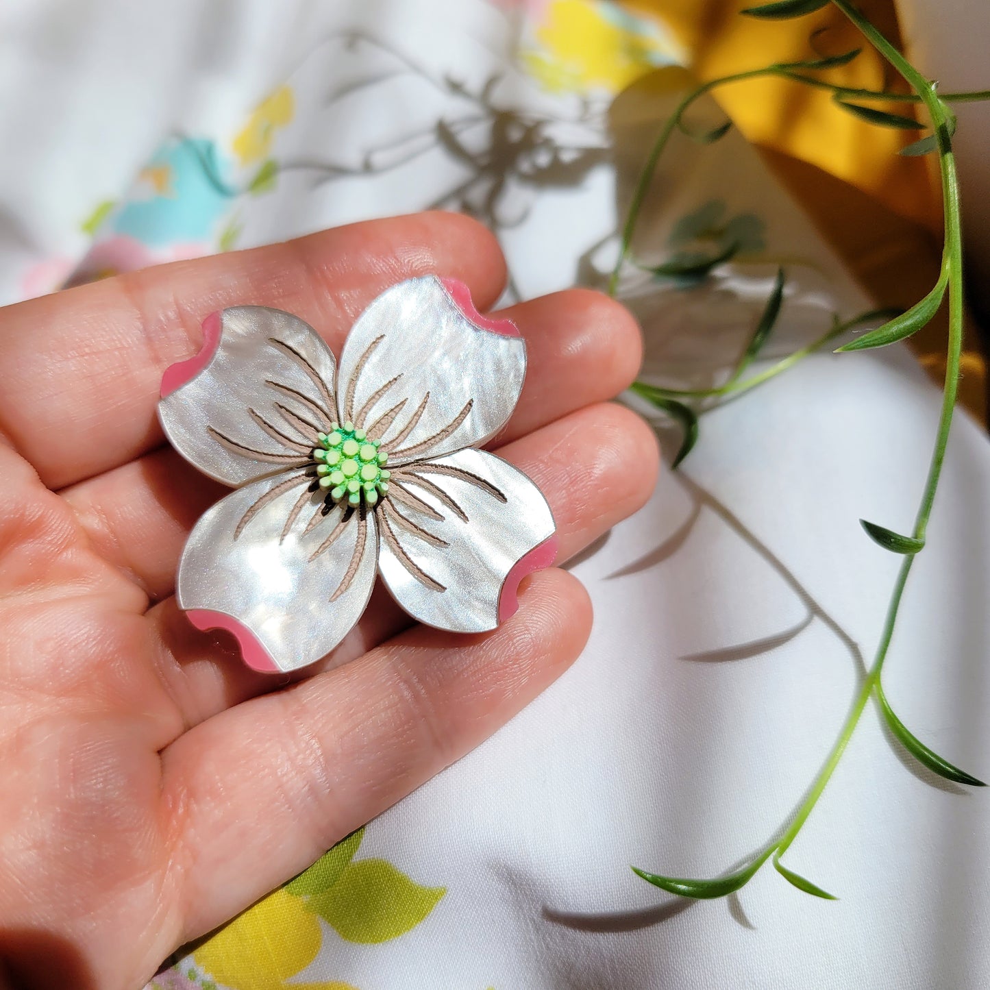 Dogwood Flower Lapel Pin