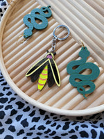 Load image into Gallery viewer, Lightning Bugs Firefly Keychain Glow in the Dark
